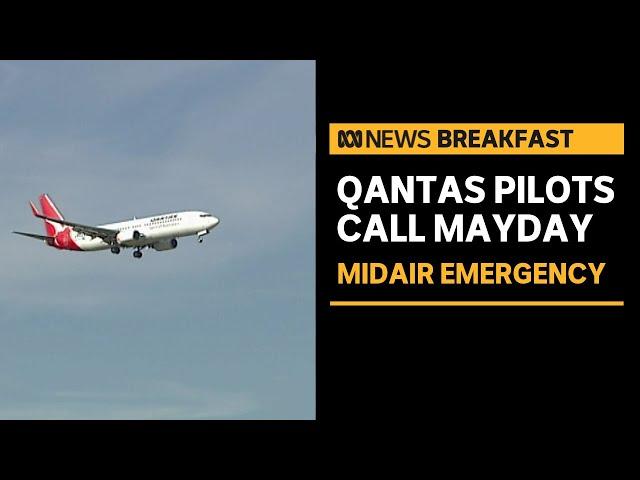 Qantas flight declares emergency due to low fuel during Perth descent | ABC News