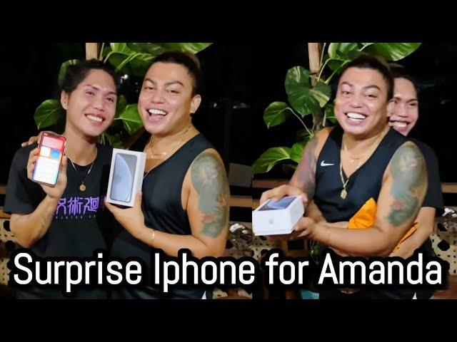 Surprise IPhone for Amanda..