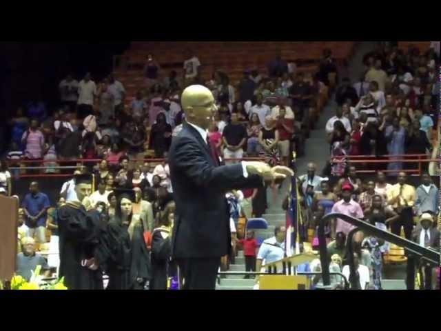 University of Phoenix Graduation Speaker Victor Antonio - The Success Pledge