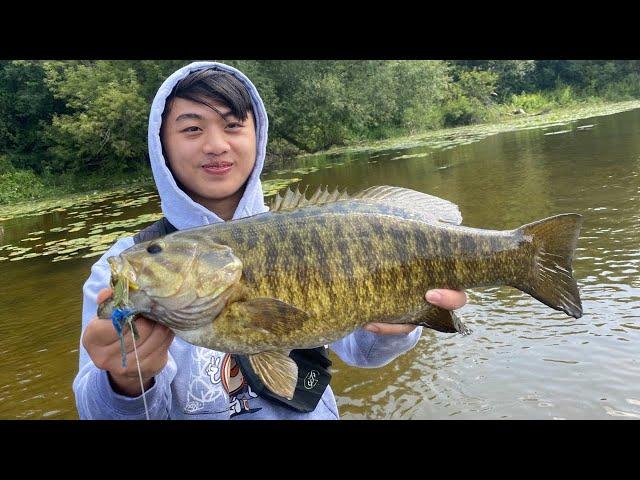 How to Catch 5LB+ Grand River Smallmouth Bass! ~ BEST SPOTS, Baits, Rod & Reels, etc!