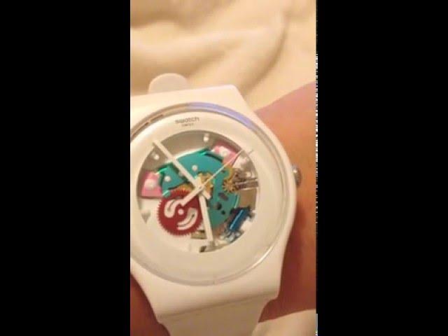 Swatch White Lacquered Ladies Watch SUOW100