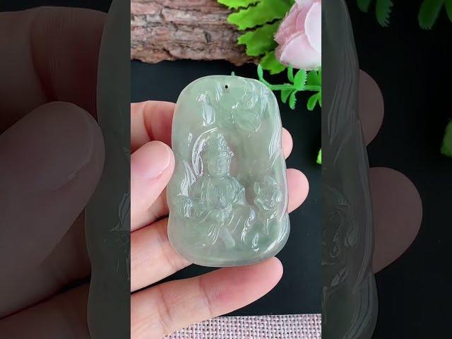 翡翠玉器A貨糯冰種觀音玉吊墜 Natural jade jewellery type-A jadeite Guanyin pendant USD348