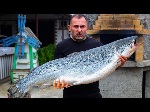 SALMON BAKED in SALT.