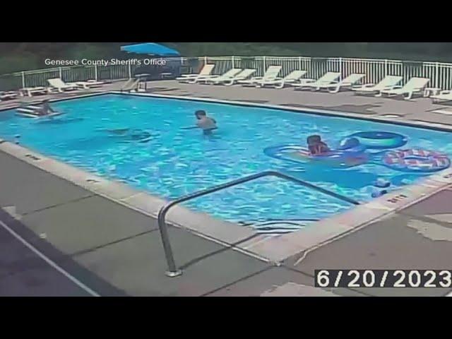 Video: Boys save 7-year-old from drowning in apartment pool