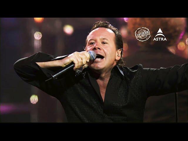Simple Minds - Alive And Kicking - 2002 (Subtitles PT/ENG)