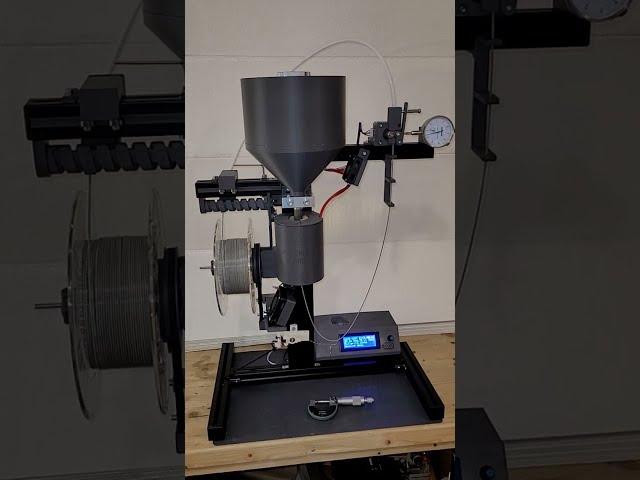 Artme 3D MK1 Filament Extruder making filament from shredded 3d printing waste