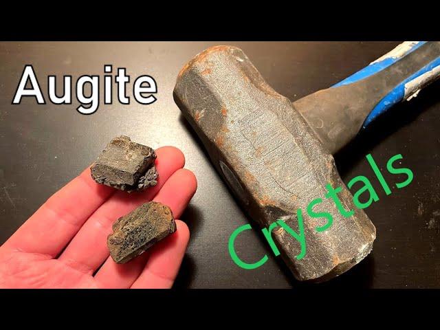 [Crystal Collecting] Augite And Apatite Crystals at a Public Mineral Digging Site near Bancroft.