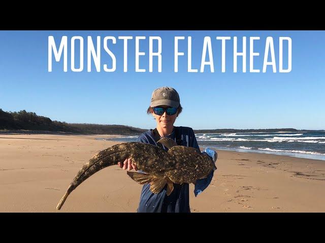 HUGE FISH lurking in the shallows (94cm flathead!)