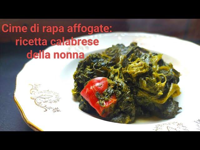 Cime di rapa, dette anche broccoli di rapa, rape o friarielli, affogate in padella alla calabrese