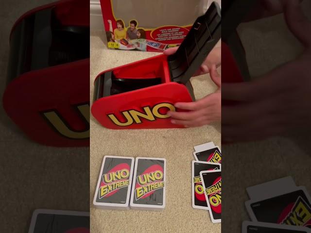 UNO extreme machine what’s inside new Uno box