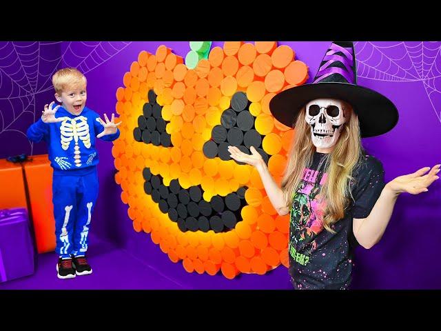 Halloween  Prep Challenge with OLIVER & MOM