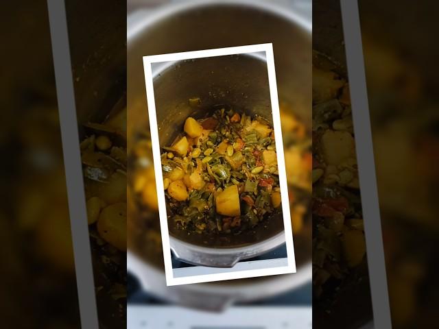 Broad beans potato curry #mehekandkabir #shorts #youtubeshorts