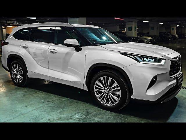 2024 Toyota Highlander - Three-Row Family Friendly SUV!