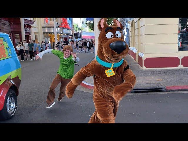 My favourite Scooby & Shaggy moment at Movie World!