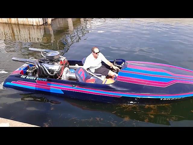 Jet boat start up and take off