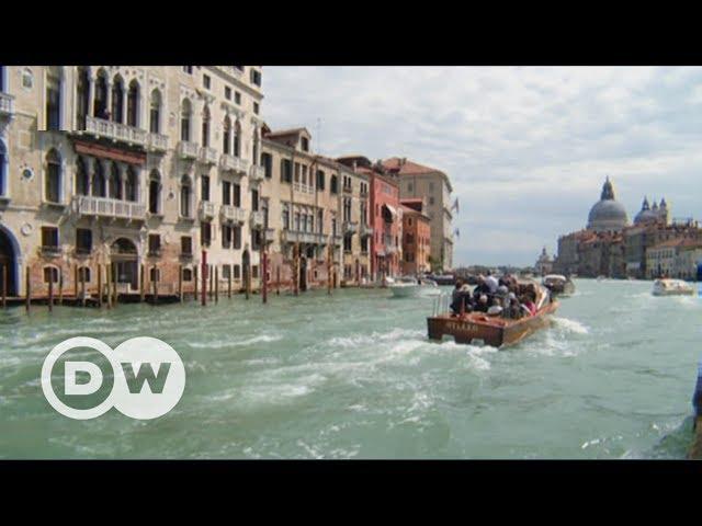 Venetian Lagoon islands Burano and Murano | DW English