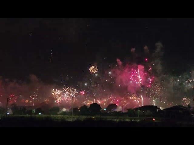 2023 New Years Eve Fireworks at the stroke of Midnight!