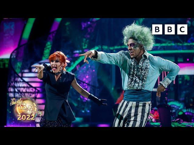 Tyler West & Dianne Buswell Cha Cha Cha to Day-O by Tanz Orchester Klaus Hallen  BBC Strictly 2022