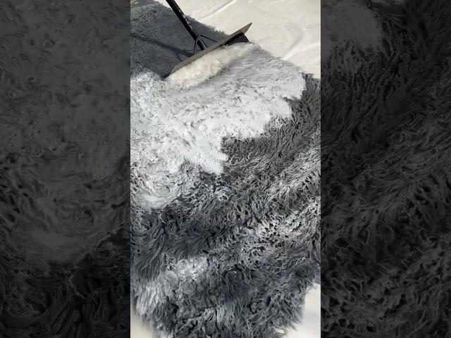 grey fur rug scraping satisfying #shorts #oddlysatisfying