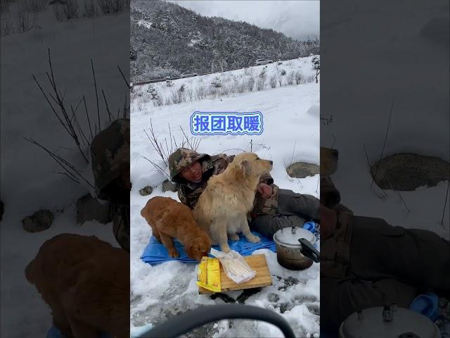 In cold weather, homeless man hugs his golden retriever to keep each other warm