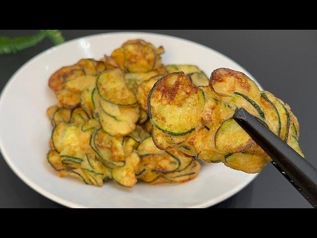 This zucchini recipe is so easy and delicious that I make it every weekend! Very easy