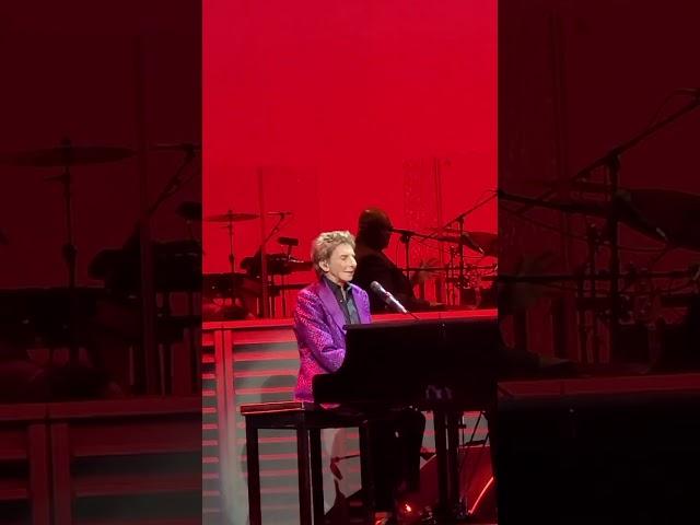 Barry Manilow NYC  "Tryin' To Get The Feeling"