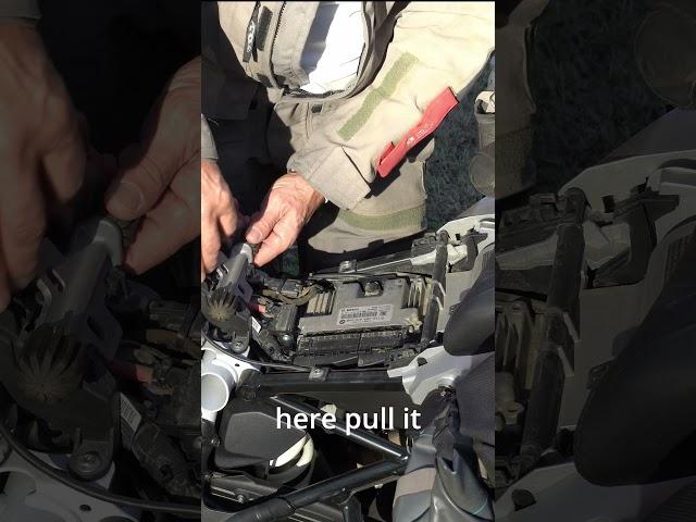 BMW 1250 Seat Adjustment - EASY!
