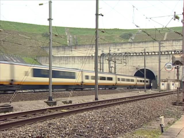 Eurostar Driver's eye view into Waterloo preview (now on DVD too).