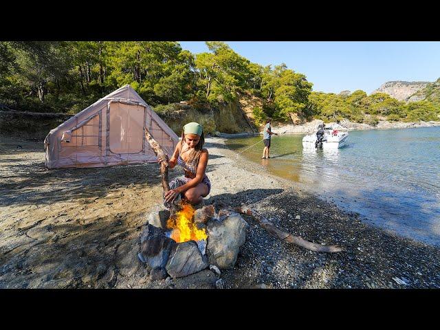 SETTING UP A HOUSE IN A DESERTED BAY? We Settled Here With All Our Belongings