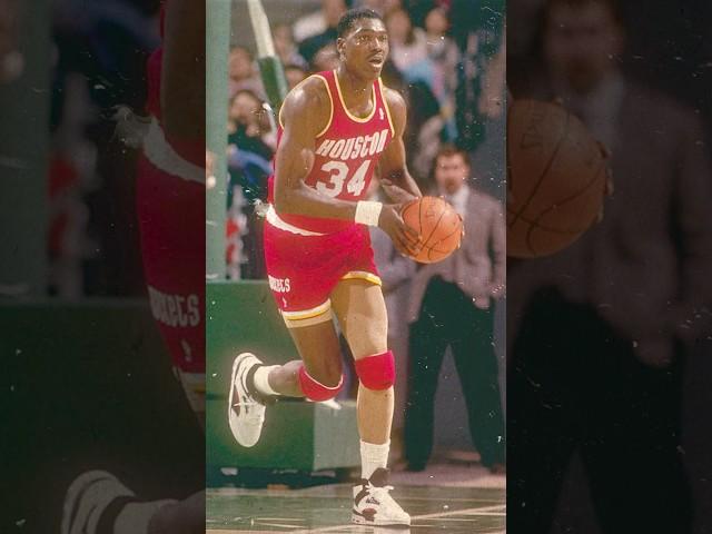 Why Hakeem Olajuwon Outshines Nikola Jokic#nba #nbaedits #nbahighlights