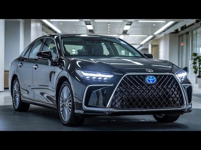 2025 Toyota Crown Hybrid || Is This the Future of Family Cars?