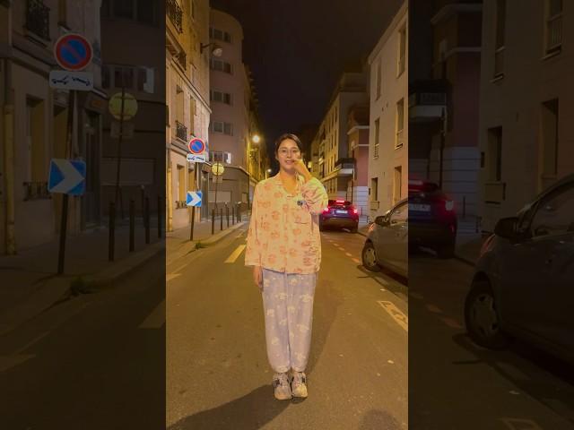 한국에선 절.대 못입는 옷 입어보기