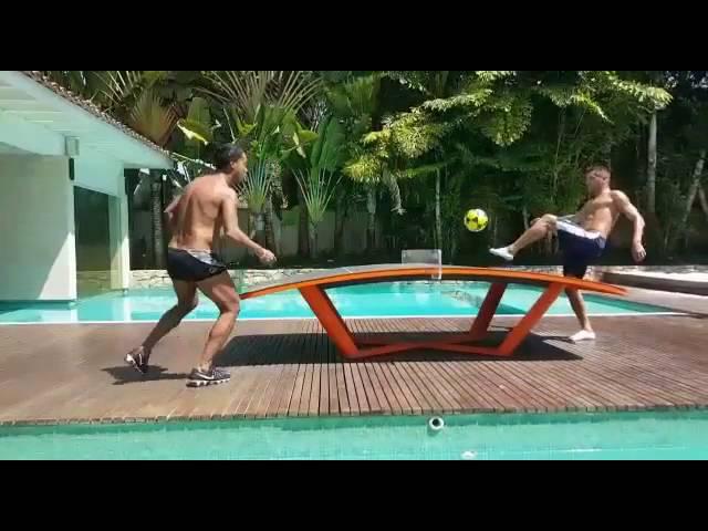 Ronaldinho Teqball Kick-off