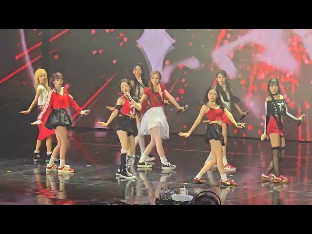 241116 러블리즈 Lovelyz - 삼각형 Triangle 직캠 fancam @ 러블리즈 10주년 콘서트 '겨울나라의 러블리즈 4'