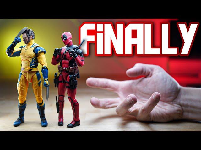 Are the Deadpool Wolverine Marvel Legends worth the HYPE?? - Shooting and Reviewing