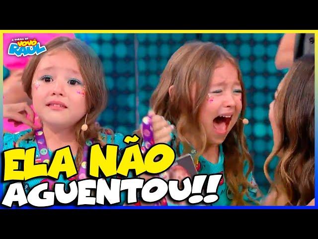 LUIZA BABY RECEBE PRESENTE DE SURPRESA DO VOVÔ RAUL GIL E CAI NO CHORO