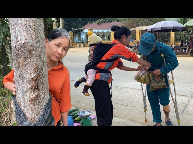 The young police officer was touched when he met the single mother who helped him