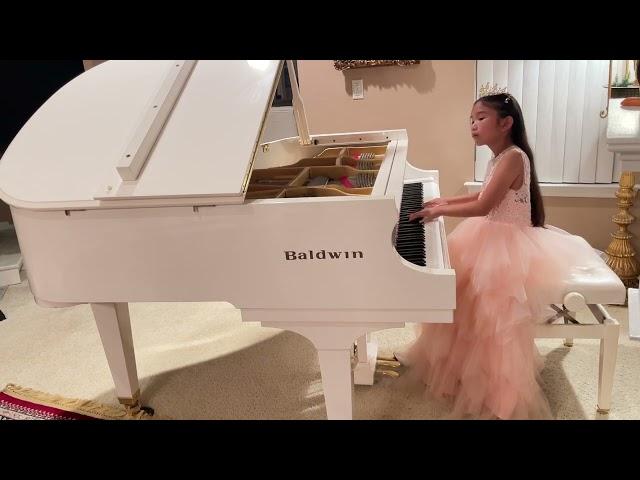 Chopin：《Fantaisie Impromptu in c-sharp Minor Op.66 》Stephanie Zheng 8 years old