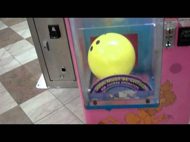 UP UP & AWAY BALLOON VENDING MACHINE, PLAYS POKEMON MUSIC!!