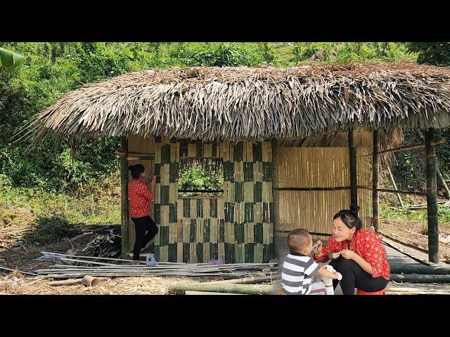 17-year-old single mother has completed 80% of bamboo house and takes care of sick son