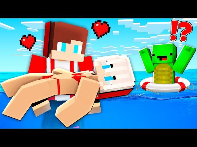 What Dragged JJ GIRL into The Sea ? How JJ and Mikey Save HER? - in Minecraft (Maizen)