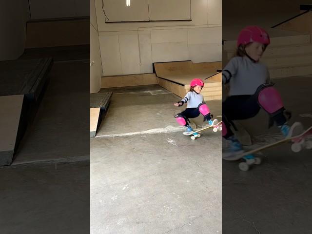 Skater girl vlog. Come along with 7 yr old Dani for her Skate session. Street and Vert #sk8 #shorts