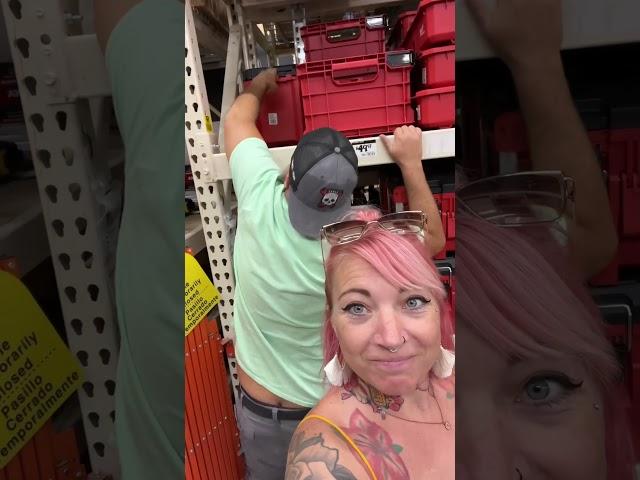 JakeOfALL isn’t tall enough I got to get me a new man ! Fake Packout Princess is back #shots