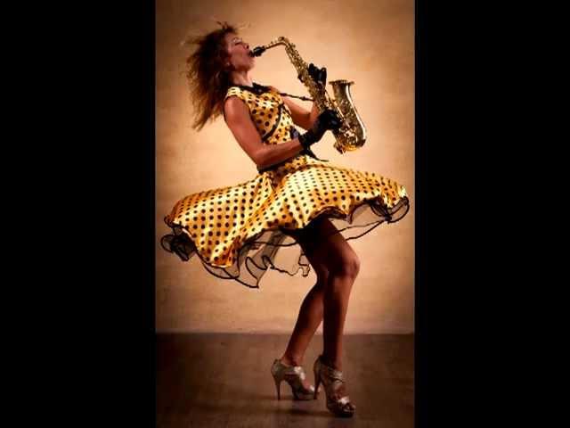 Female Saxophonist- Quick Change