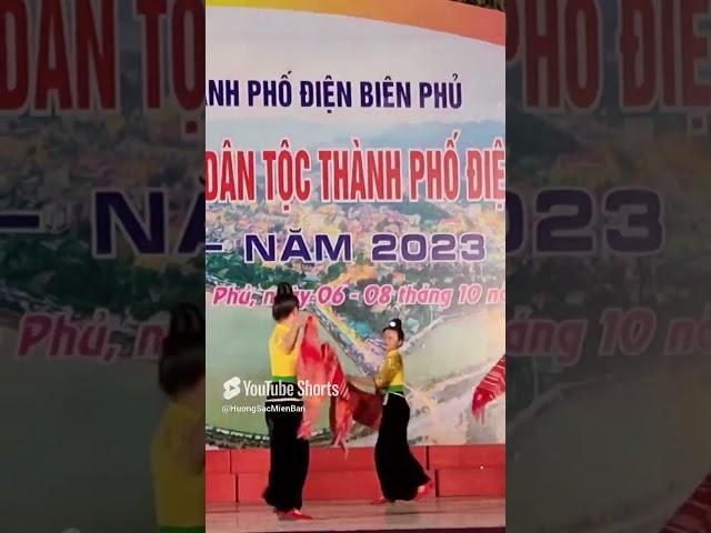 Chị em múa Thái