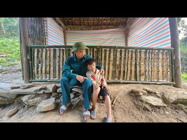 Uncle The kind policeman helped Thang make a bamboo wall and a stone wood stove | Poor Highland Boy