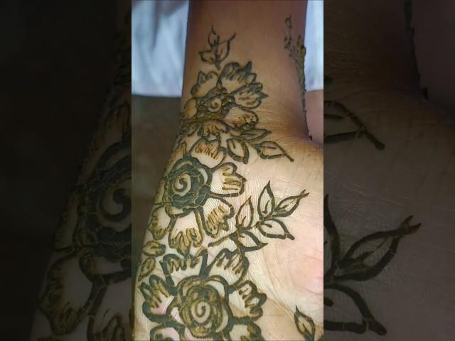 simple and beautiful mehndi design  ##shortsvideo ##sapna's kitchen 07s