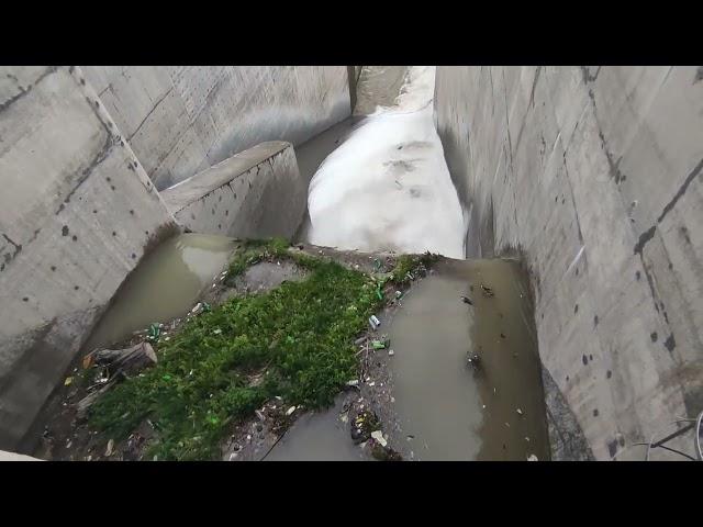 Floating Debris Removal by Spillway Flap Gate