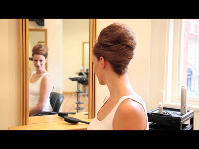 How to create a beehive hairstyle : Beehive hair tutorial