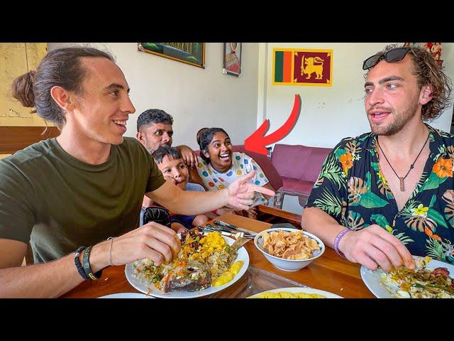 Strangers Invite Me in Their Home to Taste Authentic Local Sri Lankan Food 